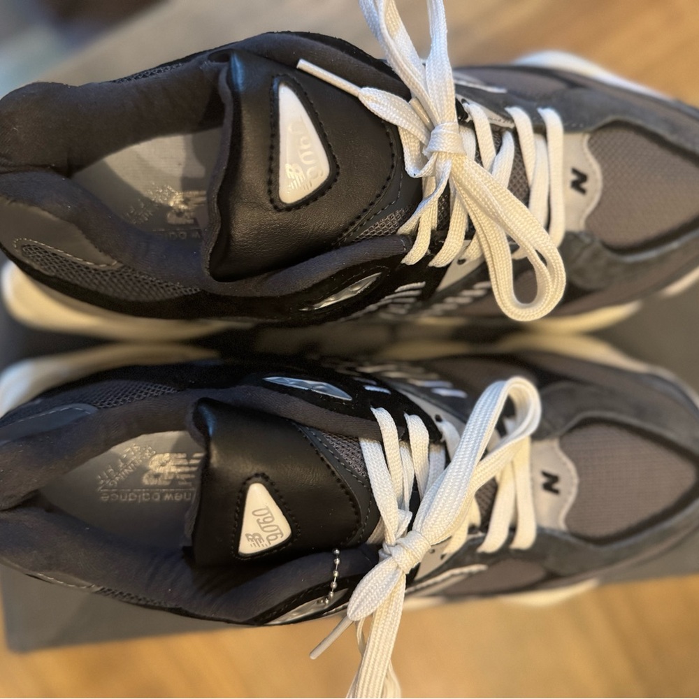New Balance 9060 (Charcoal/White/Black) - Picture 2 of 8